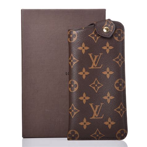 Louis Vuitton sunglass pouch